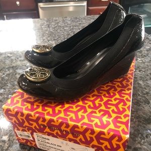 Tory Burch wedge shoe 6.5